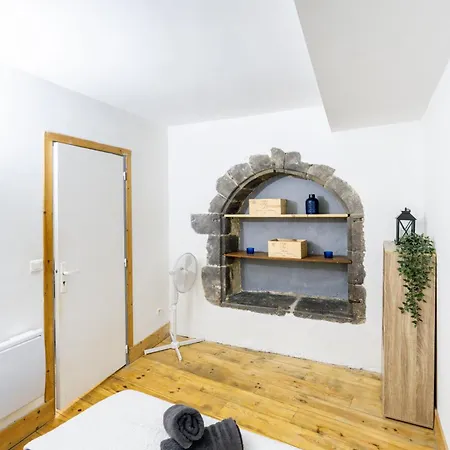 شقة Cosy & Duplex - Au Coeur De La Vieille كليرمونت-فيراند