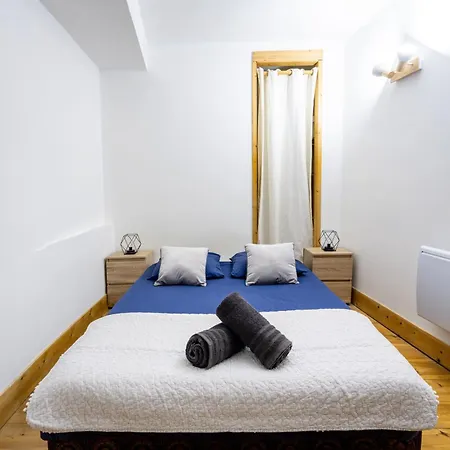 شقة Cosy & Duplex - Au Coeur De La Vieille كليرمونت-فيراند