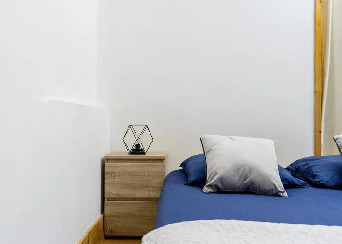 Cosy & Duplex - Au Coeur De La Vieille דירה